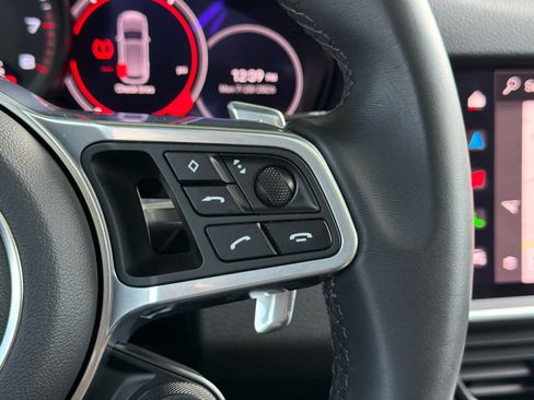 Certified 2023 Porsche Cayenne AWD/4WD image 27