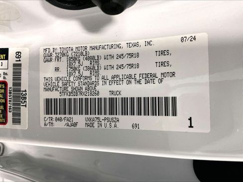 Used 2024 Toyota Tundra SR AWD/4WD image 36