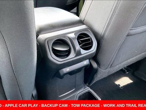 Used 2022 Jeep Gladiator Sport AWD/4WD image 11