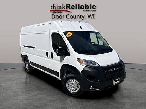 Used 2024 RAM ProMaster 2500 w/ Convenience Group FWD image 8