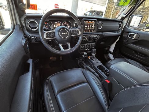 Certified 2023 Jeep Wrangler Unlimited Sahara w/ Cold Weather Group AWD/4WD image 16
