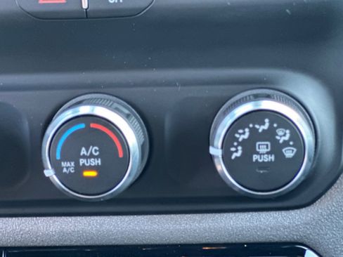 Used 2023 RAM 2500 Tradesman image 29