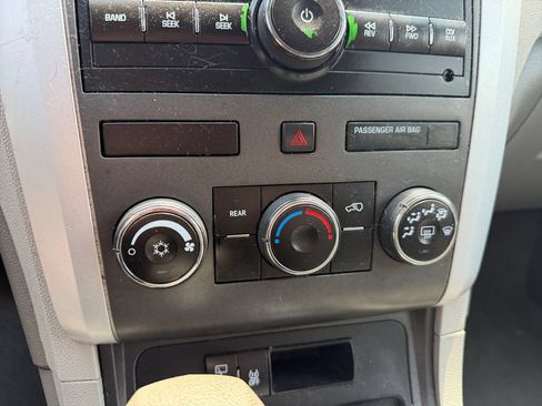 Used 2012 Chevrolet Traverse LS FWD image 27