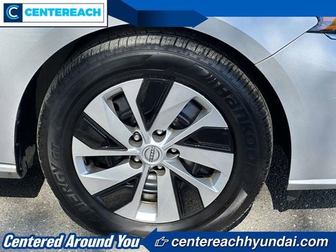 Used 2023 Nissan Altima 2.5 S FWD image 6