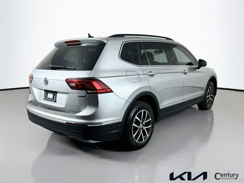 Used 2021 Volkswagen Tiguan SE AWD/4WD image 5