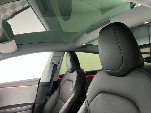 Used 2025 Tesla Model 3 Long Range image 24