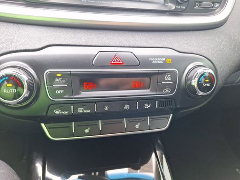 Used 2019 Kia Sorento SX FWD image 26