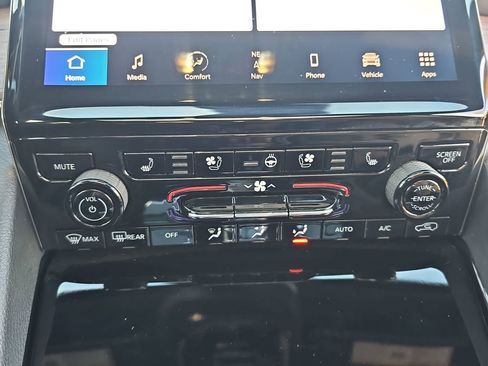 Used 2022 Jeep Grand Cherokee L Summit w/ Luxury Tech Group V image 22