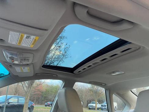 Used 2007 Subaru Legacy 2.5i Limited image 14