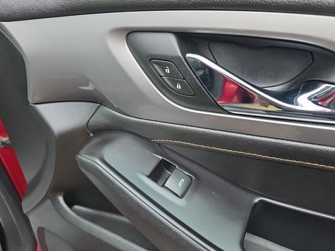 Used 2019 Chevrolet Traverse RS w/ LPO, Floor Liner Package image 21