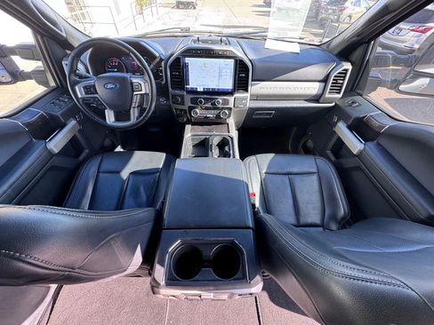 Used 2022 Ford F250 Lariat w/ Black Appearance Package image 10