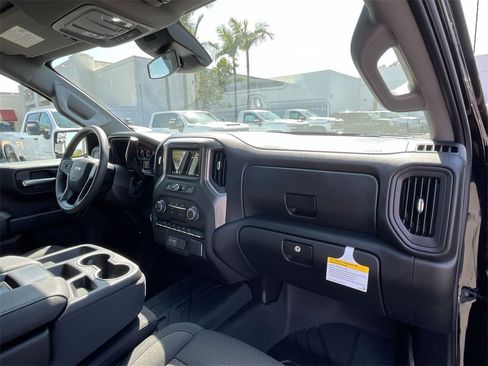 New 2025 Chevrolet Silverado 1500 Custom image 28