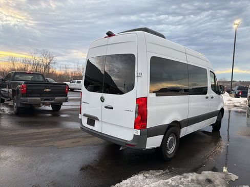 Used 2019 Mercedes-Benz Sprinter 2500 image 8