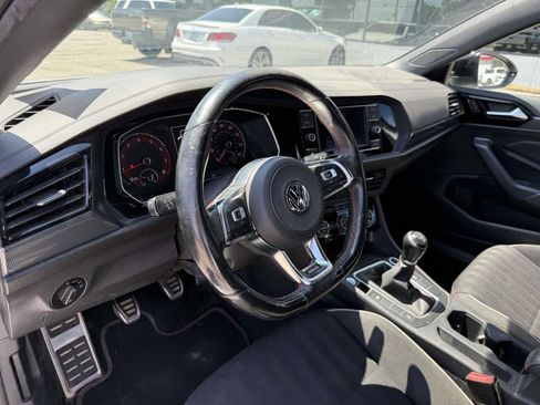 Used 2019 Volkswagen Jetta GLI FWD image 13