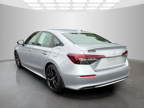 Used 2025 Honda Civic Sport image 4
