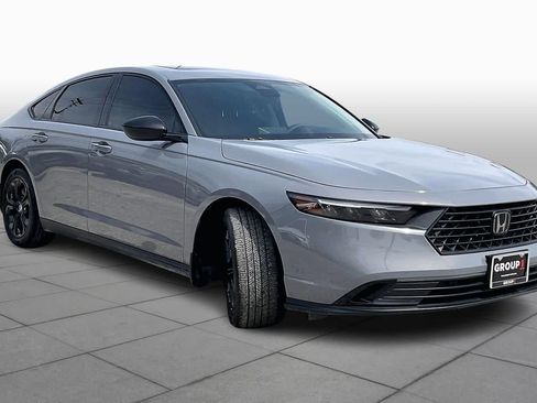 Used 2025 Honda Accord SE image 3