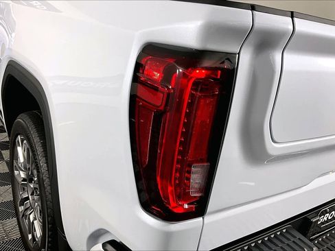 Certified 2026 GMC Sierra 1500 Denali Ultimate AWD/4WD image 38