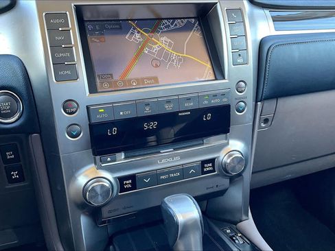Used 2020 Lexus GX 460 Premium w/ Premium Package AWD/4WD image 35