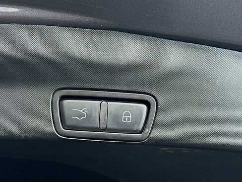 Used 2023 Alfa Romeo Stelvio Sprint image 32