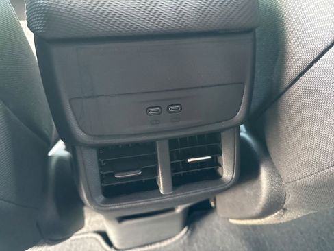 New 2026 Chevrolet Equinox LT image 32