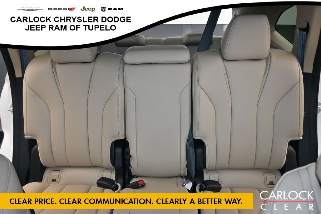 Used 2025 Acura MDX FWD image 25