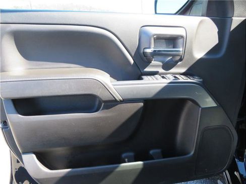 Used 2018 Chevrolet Silverado 1500 LT w/ All Star Edition image 27