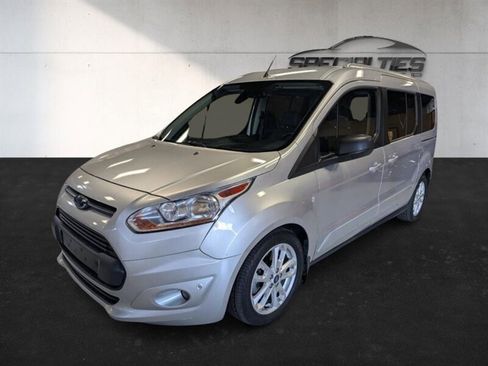 Used 2018 Ford Transit Connect XLT image 5