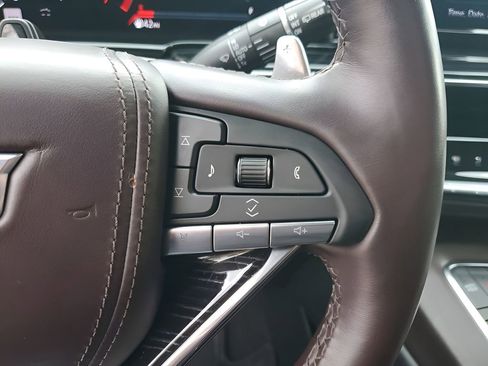 Certified 2024 Cadillac Escalade V w/ LPO, ONYX Package image 37