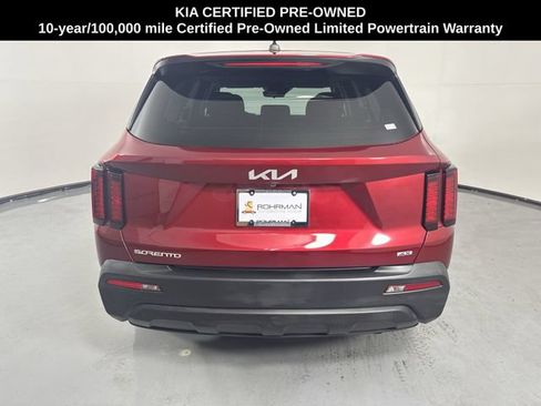 Certified 2023 Kia Sorento LX AWD/4WD image 30
