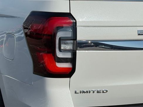 Certified 2022 Ford Expedition Max Limited image 32