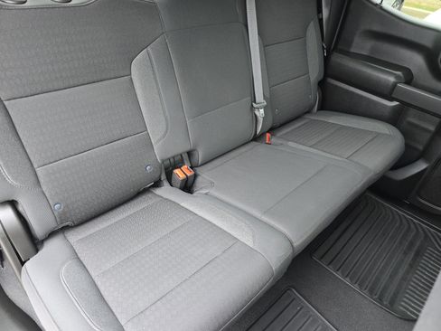 Used 2024 Chevrolet Silverado 1500 Custom image 24