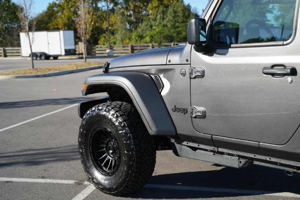 New 2026 Jeep Gladiator Sport w/ Dual Top Group AWD/4WD image 38