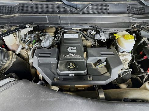 Used 2021 RAM 3500 Limited image 32