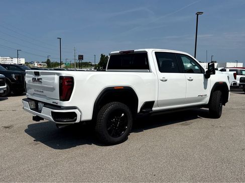 New 2026 GMC Sierra 2500 AT4 w/ AT4 Premium Plus Package AWD/4WD image 2