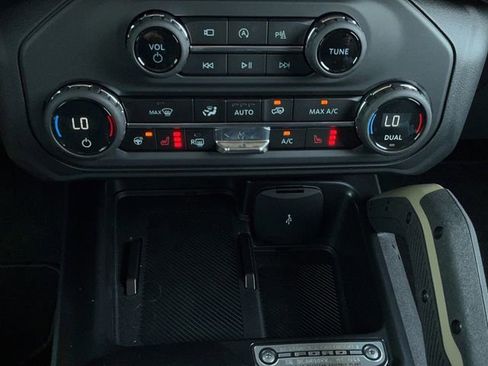 New 2025 Ford Bronco Badlands AWD/4WD image 23