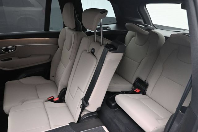 Used 2026 Volvo XC90 T8 Plus w/ Protection Package Premier AWD/4WD image 22