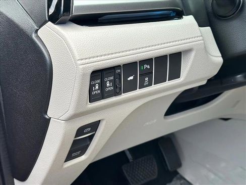 New 2026 Honda Odyssey EX-L image 17