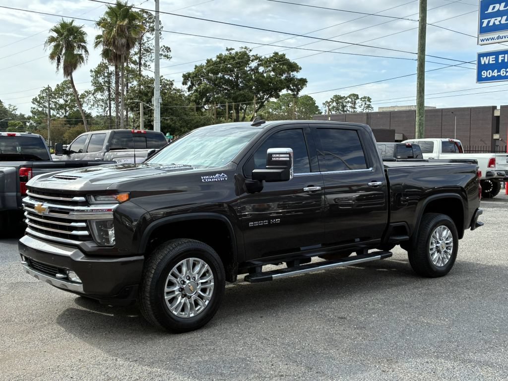 Used 2021 Chevrolet Silverado 2500 High Country AWD/4WD image 2
