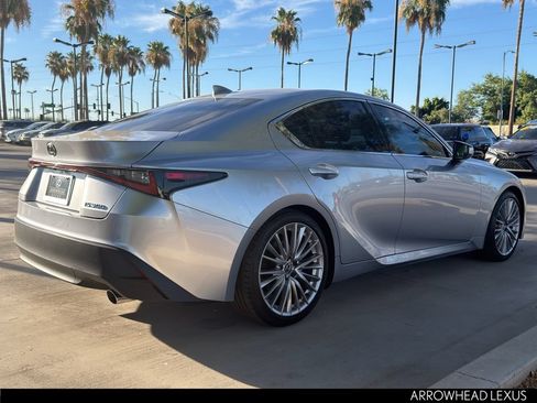 Used 2023 Lexus IS 300 w/ Premium Package RWD image 3