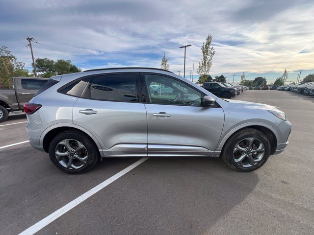 Certified 2024 Ford Escape ST-Line w/ Tech Pack #1 AWD/4WD image 4