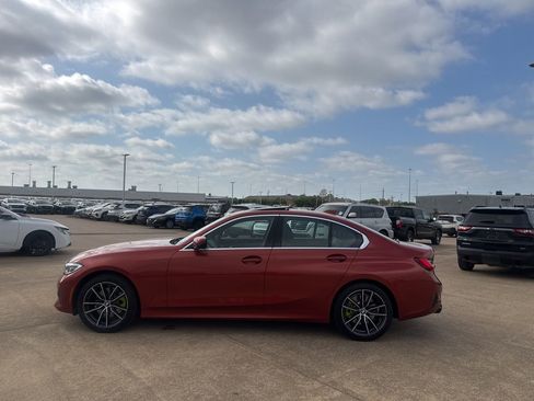 Used 2022 BMW 330i Sedan w/ Convenience Package image 12