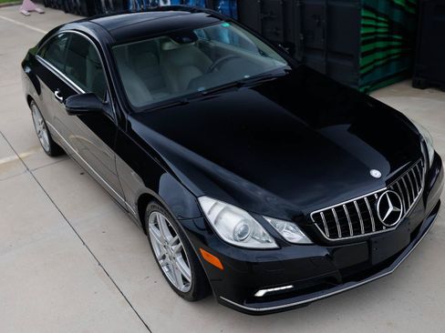 Used 2010 Mercedes-Benz E 350 Coupe image 15