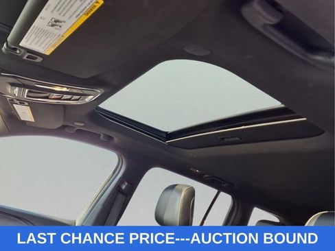 Used 2023 Jeep Grand Cherokee Altitude AWD/4WD image 19