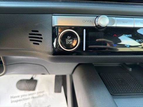 Used 2025 Hyundai Ioniq 6 SEL image 18