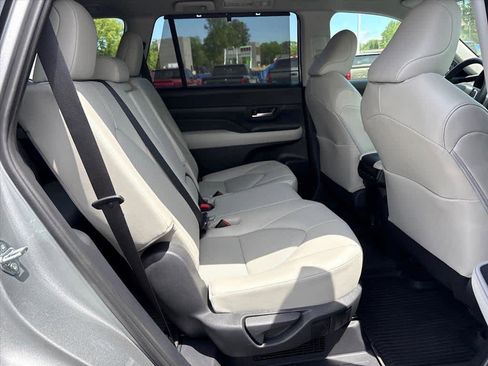 New 2026 Toyota Grand Highlander AWD Hybrid image 7