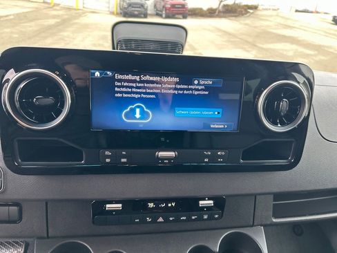 New 2026 Mercedes-Benz Sprinter 2500 image 17