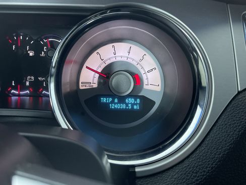 Used 2010 Ford Mustang Coupe image 17