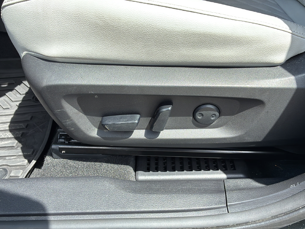 Used 2024 Mitsubishi Outlander SEL FWD image 14