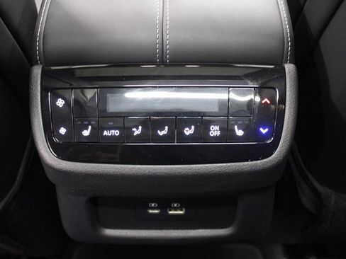 Certified 2025 INFINITI QX60 Luxe w/ Vision Package image 38