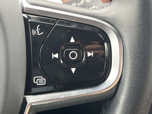 Used 2023 Volvo XC60 B5 Ultimate image 27